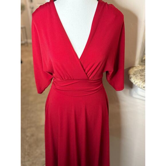 Roulette V-Neck Kimono Style Wrap Fit and Flare Red Dress Size M 6-10 - Picture 4 of 5